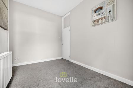4 bedroom Terraced House for sale in Hainton Avenue, Grimsby, DN32