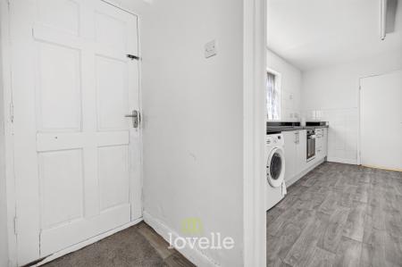4 bedroom Terraced House for sale in Hainton Avenue, Grimsby, DN32