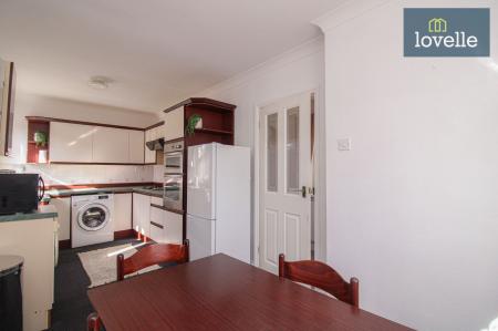 3 bedroom Semi-detached bungalow for sale in Fairway, Waltham, DN37