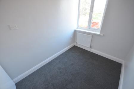3 bedroom Semi-detached house to let in Chelmsford Avenue, Grimsby, DN34