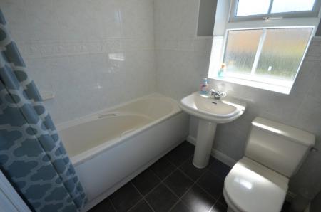 4 bedroom Detached house to let in St Clements Way, New Waltham, DN36