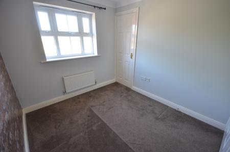 4 bedroom Detached house to let in St Clements Way, New Waltham, DN36