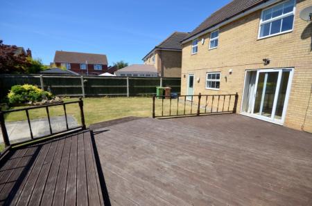 4 bedroom Detached house to let in St Clements Way, New Waltham, DN36