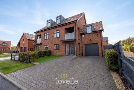 The Green, Waltham, DN37