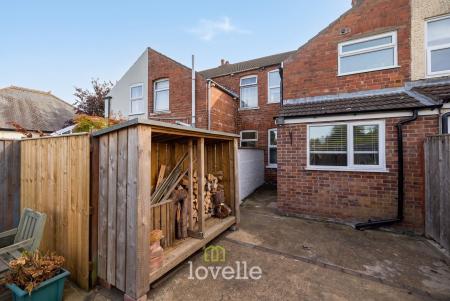 2 bedroom Terraced House for sale in Ludborough Road, North Thoresby, DN36