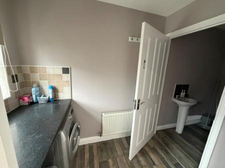 3 bedroom Semi-detached house to let in Burton Road, Immingham, DN40