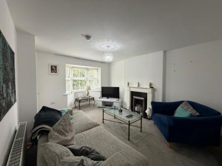 3 bedroom Semi-detached house to let in Burton Road, Immingham, DN40