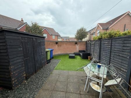 3 bedroom Semi-detached house to let in Burton Road, Immingham, DN40