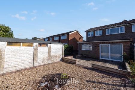 3 bedroom Semi-detached house for sale in Ancaster Avenue, Grimsby, DN33