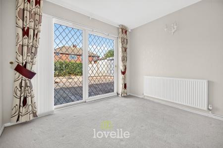 3 bedroom Semi-detached house for sale in Ancaster Avenue, Grimsby, DN33