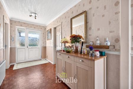 3 bedroom Detached bungalow for sale in Nicholson Road, Healing, DN41