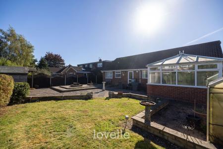 3 bedroom Detached bungalow for sale in Nicholson Road, Healing, DN41