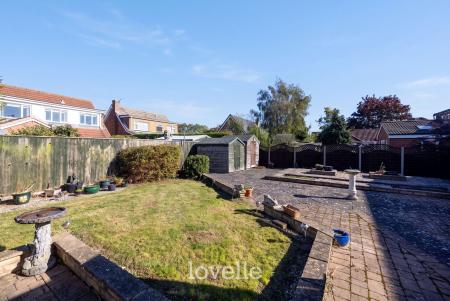 3 bedroom Detached bungalow for sale in Nicholson Road, Healing, DN41