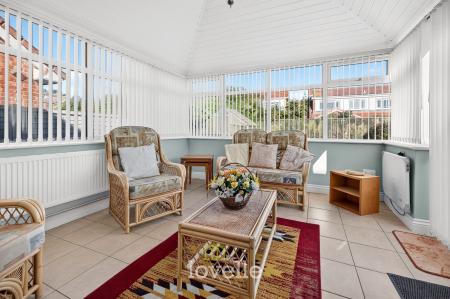 3 bedroom Detached bungalow for sale in Nicholson Road, Healing, DN41