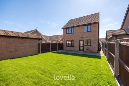 3 bedroom Detached house for sale in Wheatfield Drive, Waltham, DN37