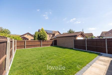 3 bedroom Detached house for sale in Wheatfield Drive, Waltham, DN37