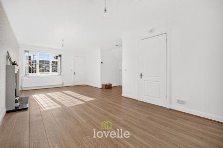 3 bedroom Detached house for sale in Wheatfield Drive, Waltham, DN37
