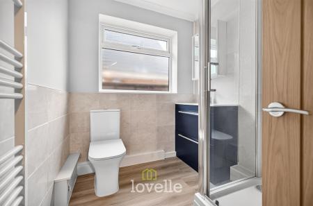 3 bedroom Detached bungalow for sale in Carmen Crescent, Holton-Le-Clay, DN36