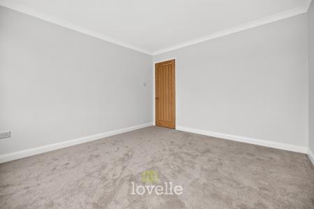 3 bedroom Detached bungalow for sale in Carmen Crescent, Holton-Le-Clay, DN36