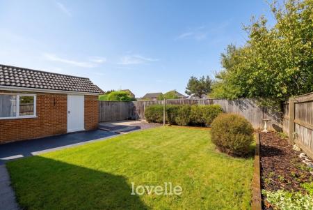 3 bedroom Detached bungalow for sale in Carmen Crescent, Holton-Le-Clay, DN36