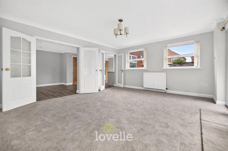 3 bedroom Detached bungalow for sale in Carmen Crescent, Holton-Le-Clay, DN36