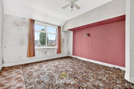 3 bedroom Semi-detached house for sale in Cross Coates Road, Grimsby, DN34