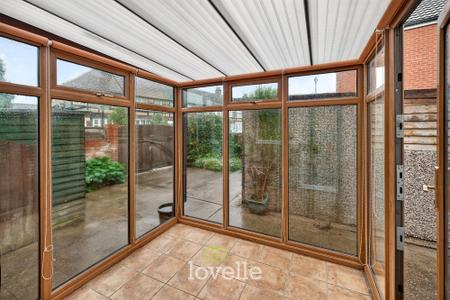 3 bedroom Semi-detached house for sale in Cross Coates Road, Grimsby, DN34