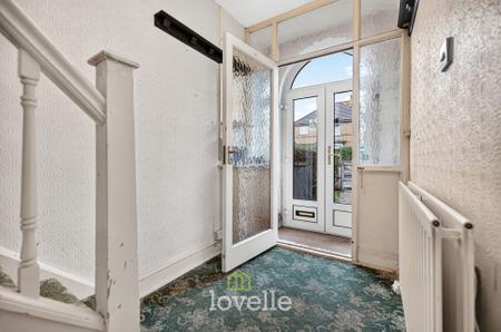 3 bedroom Semi-detached house for sale in Cross Coates Road, Grimsby, DN34