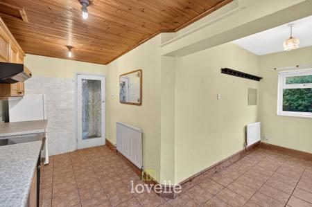 3 bedroom Semi-detached house for sale in Cross Coates Road, Grimsby, DN34