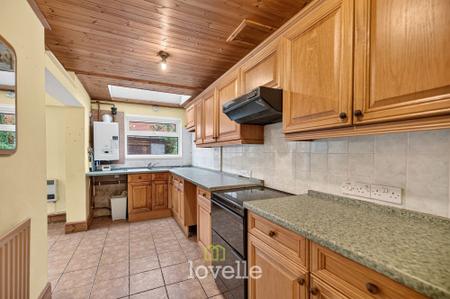 3 bedroom Semi-detached house for sale in Cross Coates Road, Grimsby, DN34