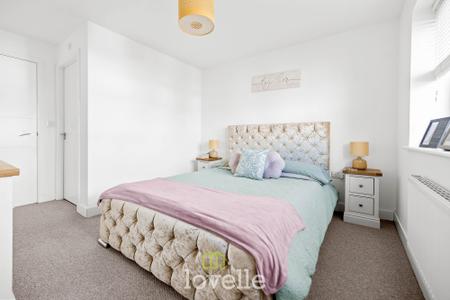 4 bedroom Detached house for sale in Edinburgh Way, Scartho Top, DN33