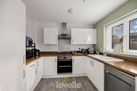4 bedroom Detached house for sale in Edinburgh Way, Scartho Top, DN33