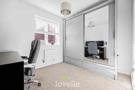 4 bedroom Detached house for sale in Edinburgh Way, Scartho Top, DN33