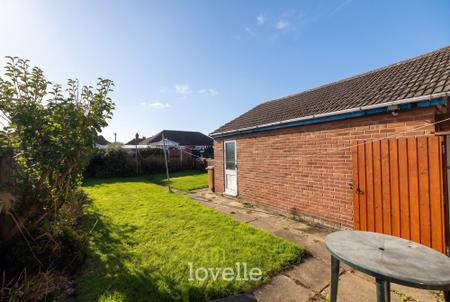 3 bedroom Semi-detached house for sale in Laceby Road, Grimsby, DN34