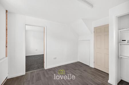 3 bedroom Semi-detached house for sale in Butt Lane, Laceby, DN37