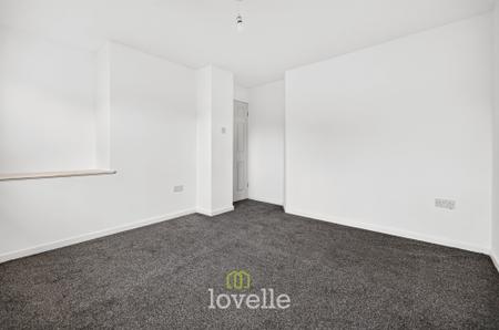3 bedroom Semi-detached house for sale in Butt Lane, Laceby, DN37