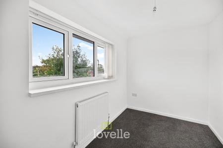 3 bedroom Semi-detached house for sale in Butt Lane, Laceby, DN37