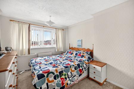 3 bedroom Semi-detached house for sale in Briar Close, South Killingholme, DN40
