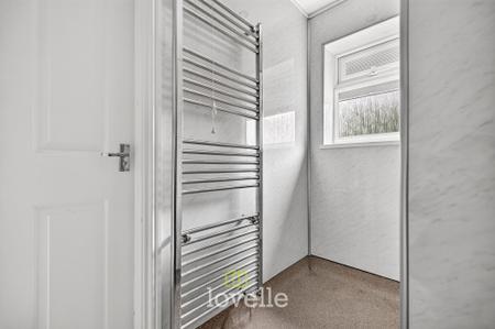 3 bedroom Semi-detached house for sale in Briar Close, South Killingholme, DN40