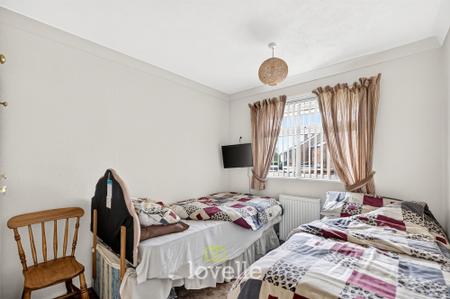 3 bedroom Semi-detached house for sale in Briar Close, South Killingholme, DN40