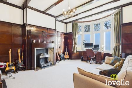 4 bedroom Detached house for sale in Beverley Road, Kingston upon Hull, HU6