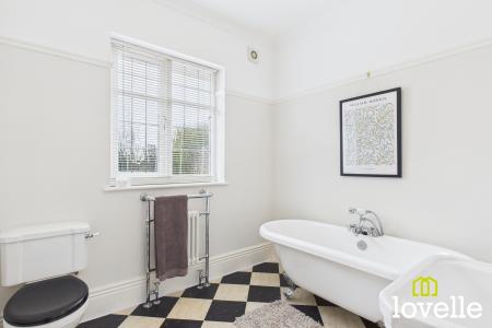 4 bedroom Detached house for sale in Beverley Road, Kingston upon Hull, HU6