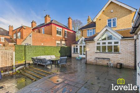 4 bedroom Detached house for sale in Beverley Road, Kingston upon Hull, HU6