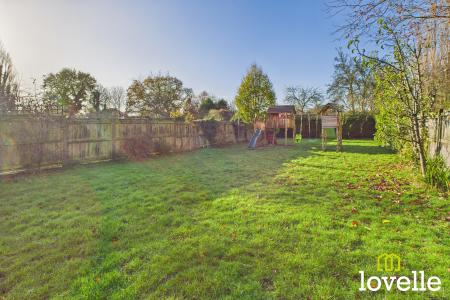 4 bedroom Detached house for sale in Beverley Road, Kingston upon Hull, HU6