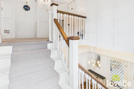 4 bedroom Detached house for sale in Beverley Road, Kingston upon Hull, HU6