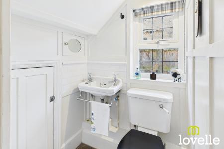 4 bedroom Detached house for sale in Beverley Road, Kingston upon Hull, HU6