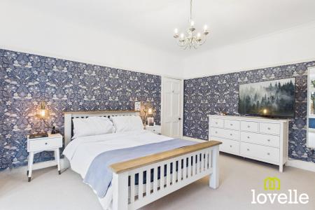 4 bedroom Detached house for sale in Beverley Road, Kingston upon Hull, HU6