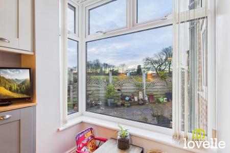 2 bedroom Semi-detached house for sale in East End Road, Kingston upon Hull, HU12