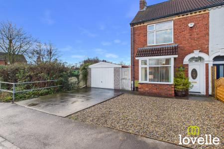 2 bedroom Semi-detached house for sale in East End Road, Kingston upon Hull, HU12