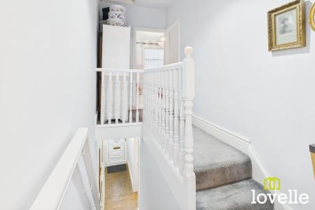 2 bedroom Semi-detached house for sale in East End Road, Kingston upon Hull, HU12